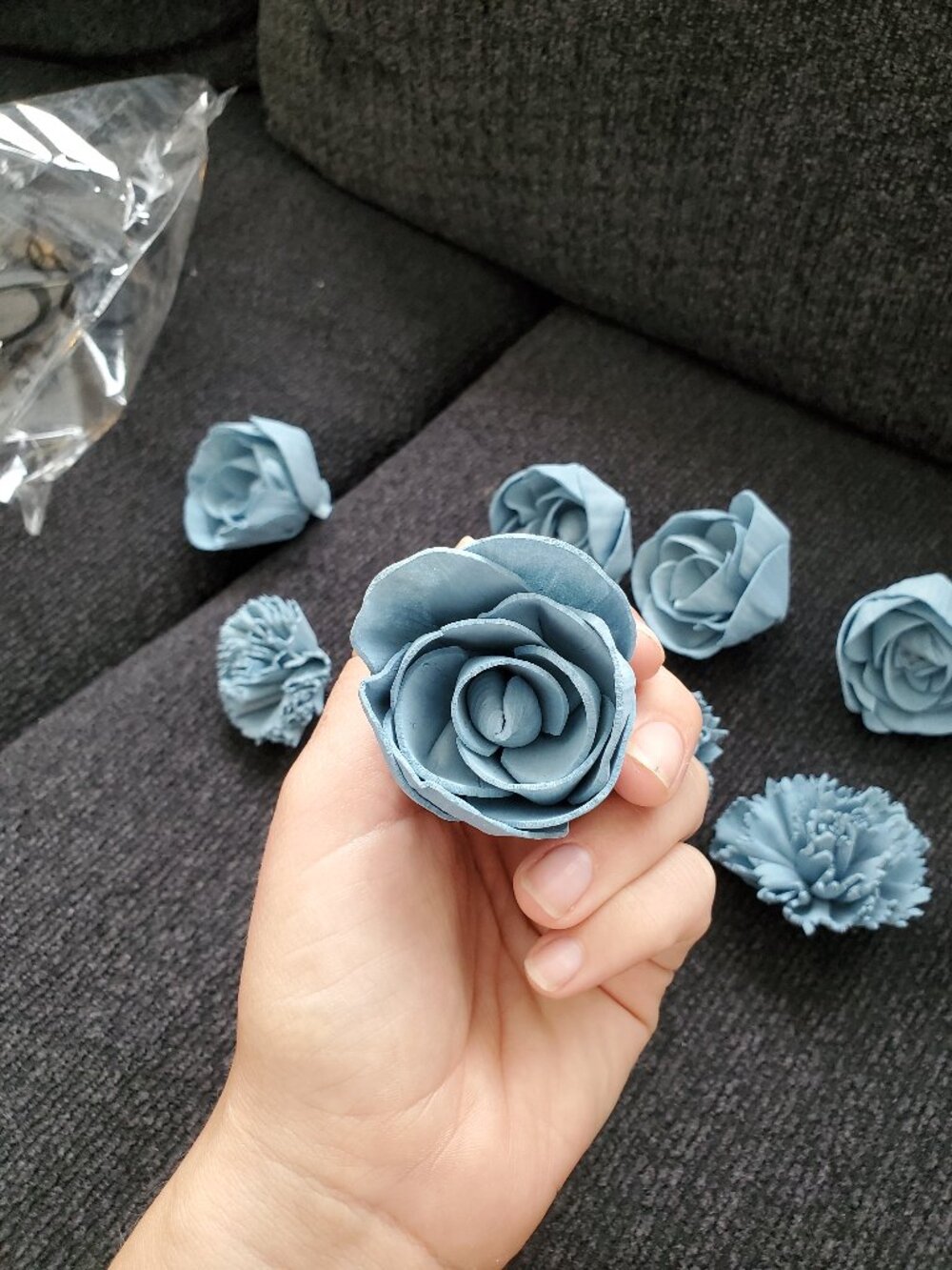 Sola wood flower boutineer diy -light blue (set of 6)
